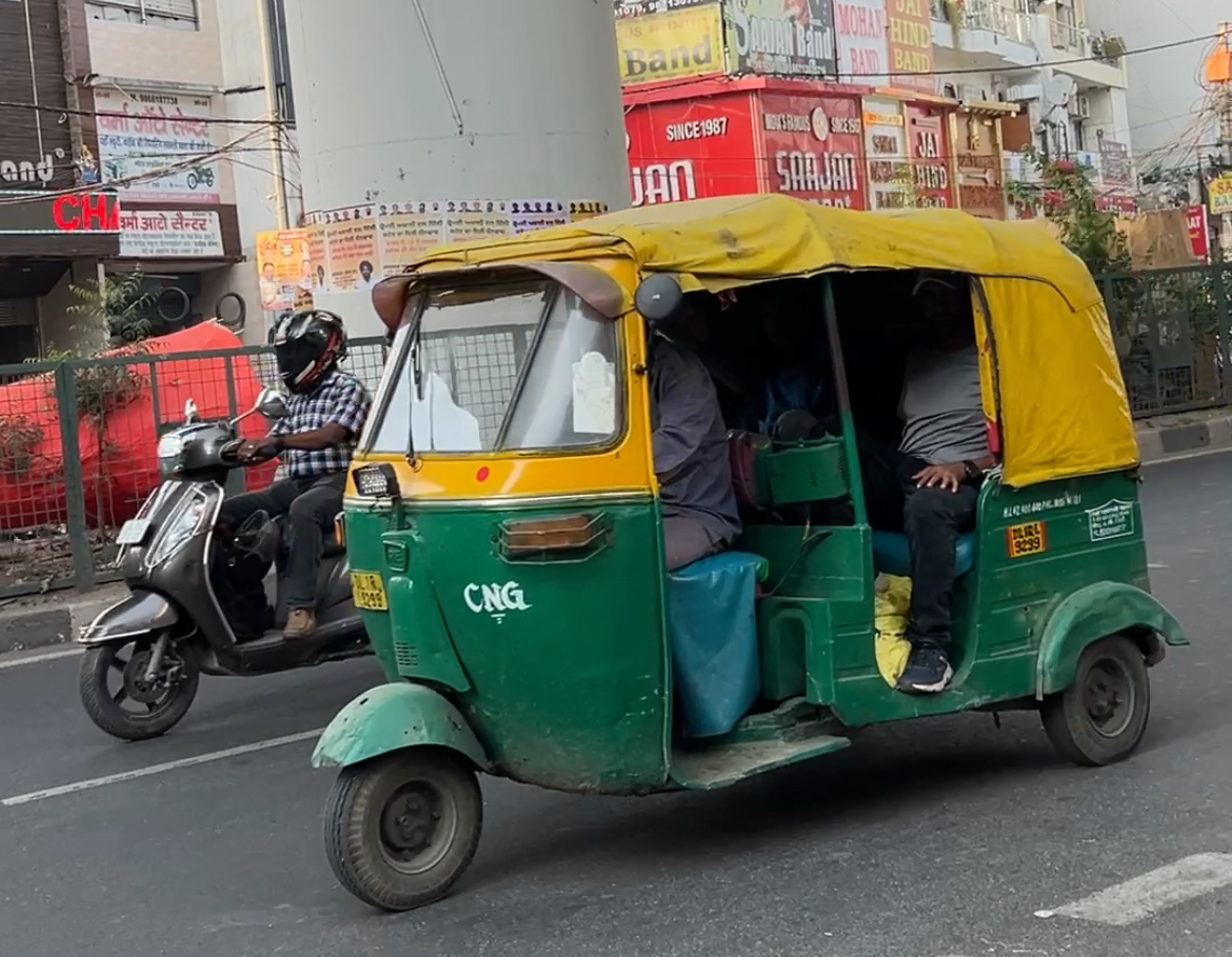 インドのリキシャ