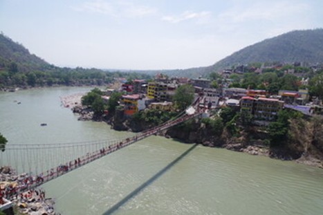 インドのリシケシ