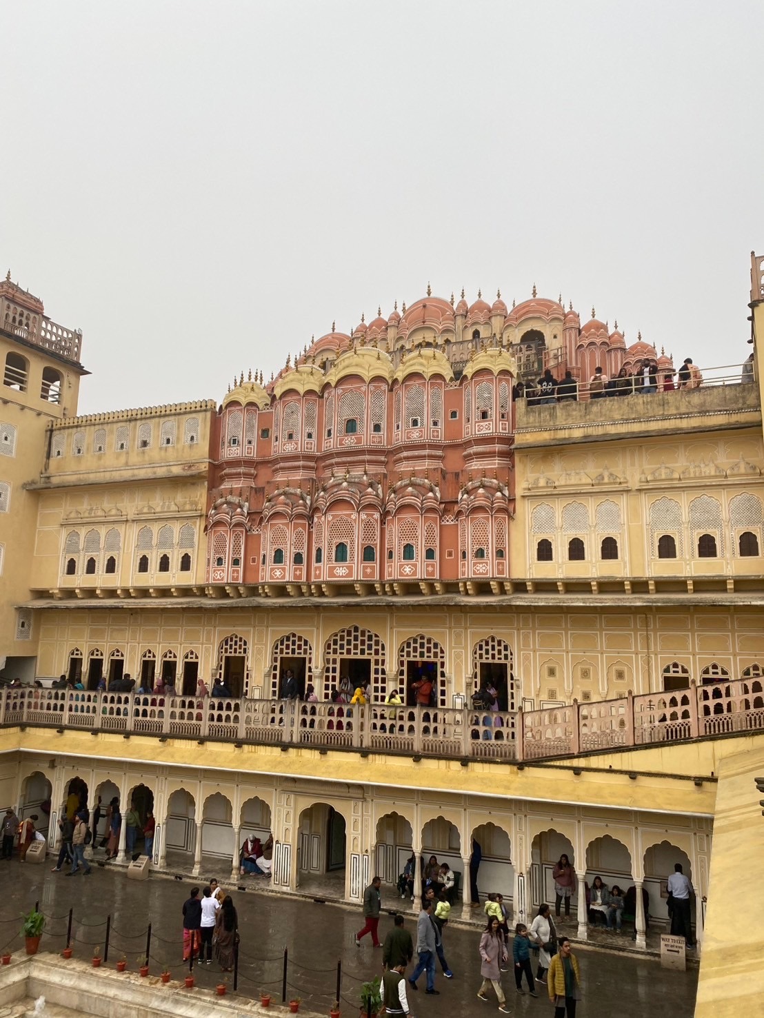 インドの風の宮殿の裏