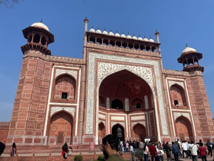 タージ・マハル入口