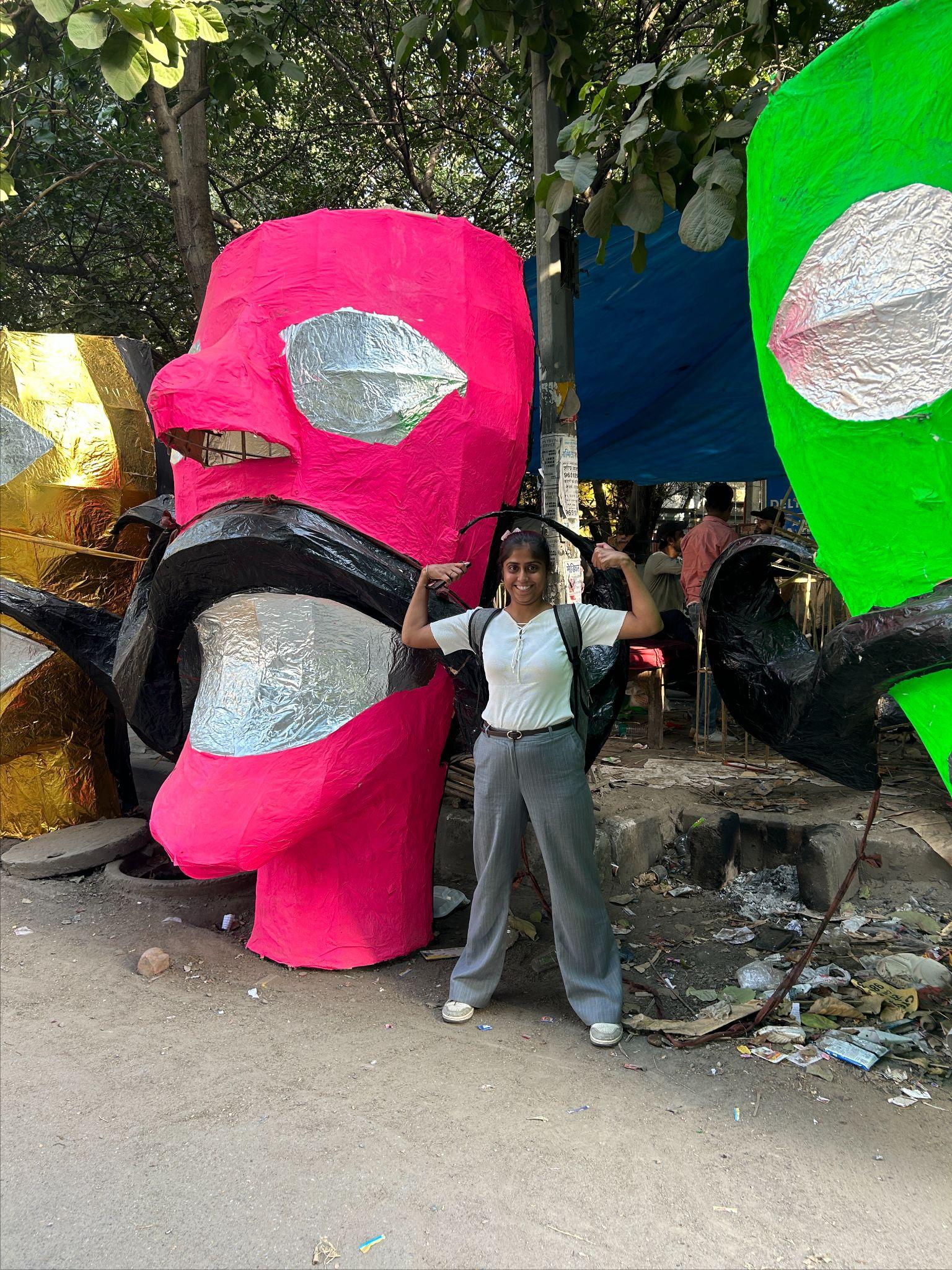 ラーヴァナ像の顔の大きさ